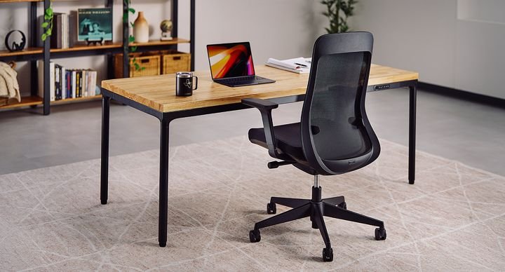 UPLIFT Desk static Meta ad: Benefit-led positioning